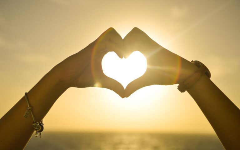 Être vrai, être Amour